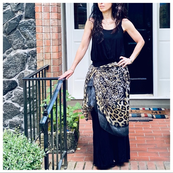 SPAGHETTI STRAPS MAXI DRESS WITH SIDE POCKETS - Picture 3 of 10